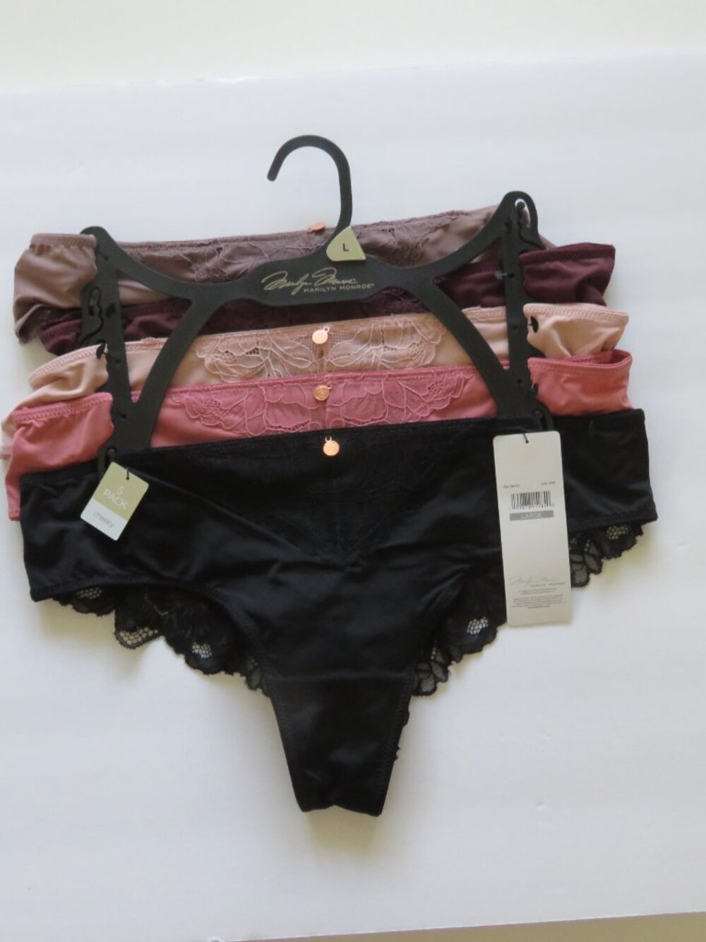 (#135) Marilyn Monroe Cheeky underwear panties 5- pairs Size L